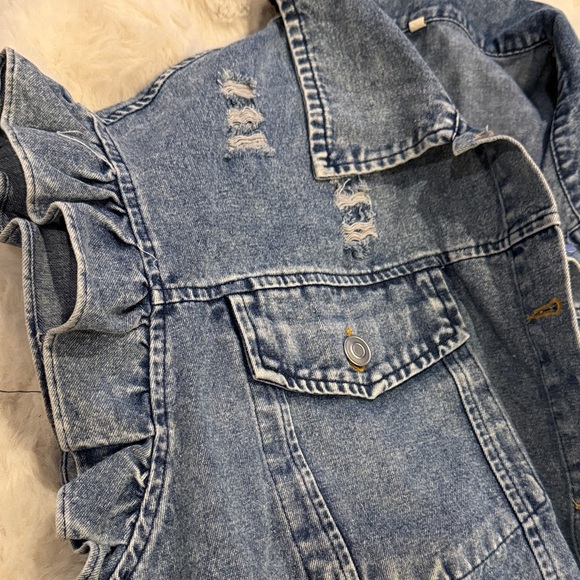 Denim Ruffle Sleeve Vest - Picture 3 of 5
